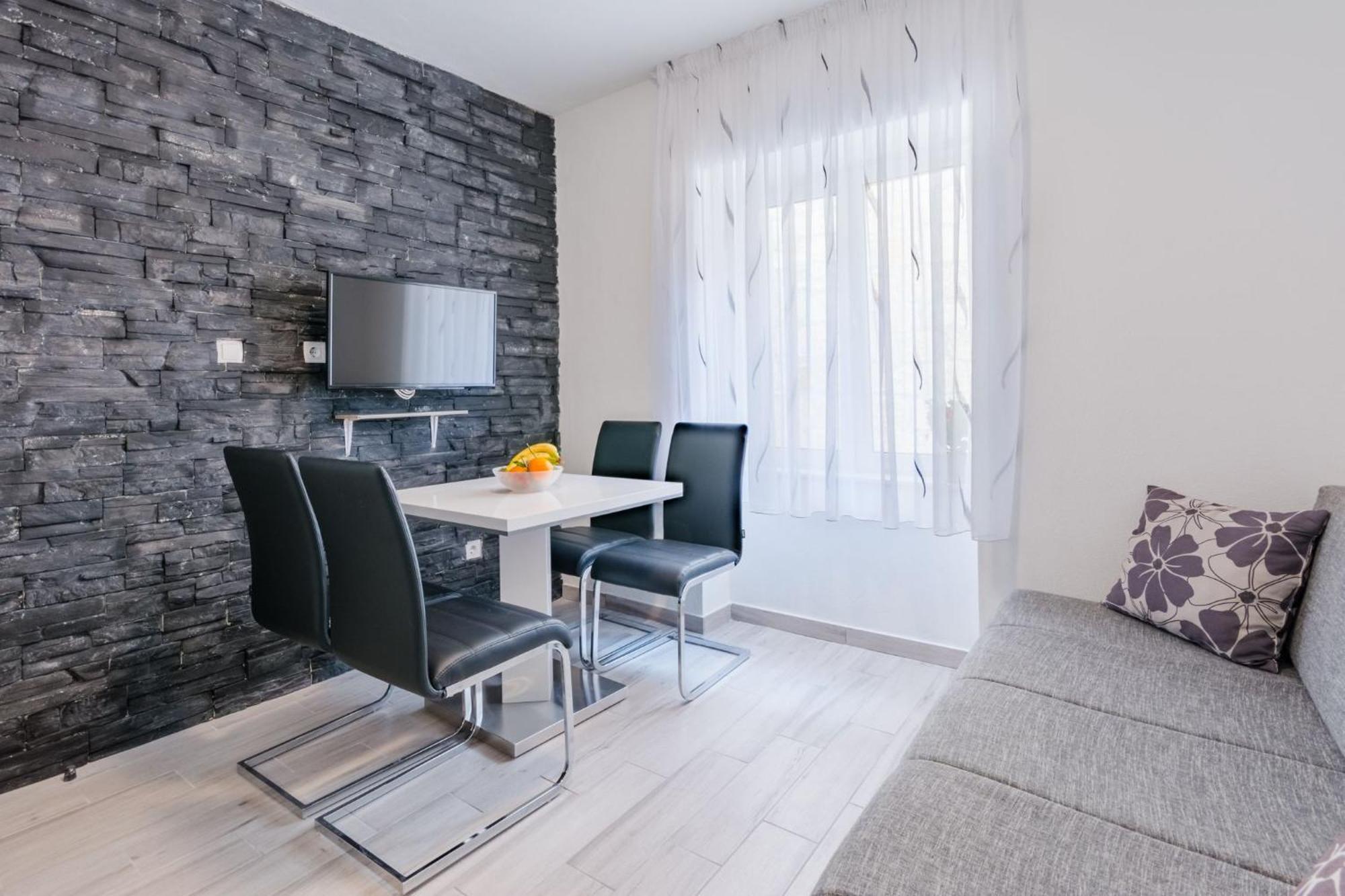 Riva Apartments Villa Thalia - Milna, Brac Milna  Eksteriør billede