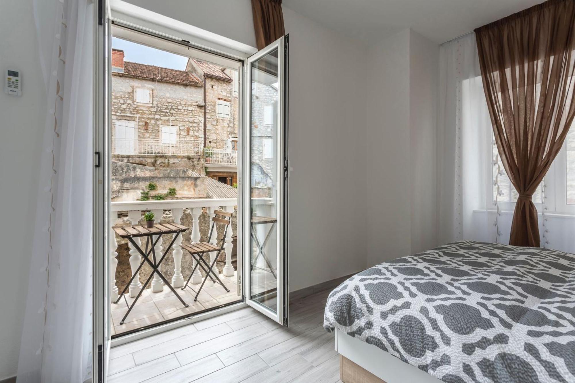 Riva Apartments Villa Thalia - Milna, Brac Milna  Eksteriør billede