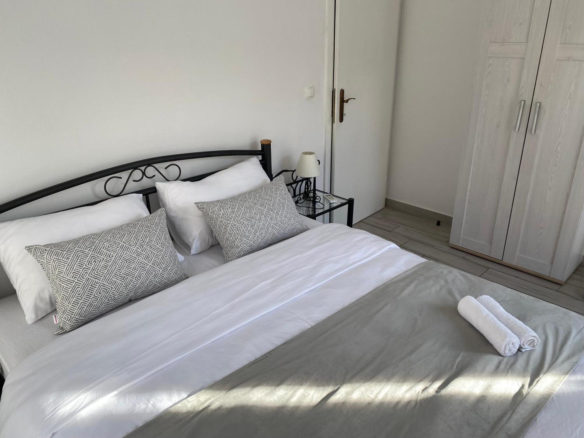 Riva Apartments Villa Thalia - Milna, Brac Milna  Eksteriør billede